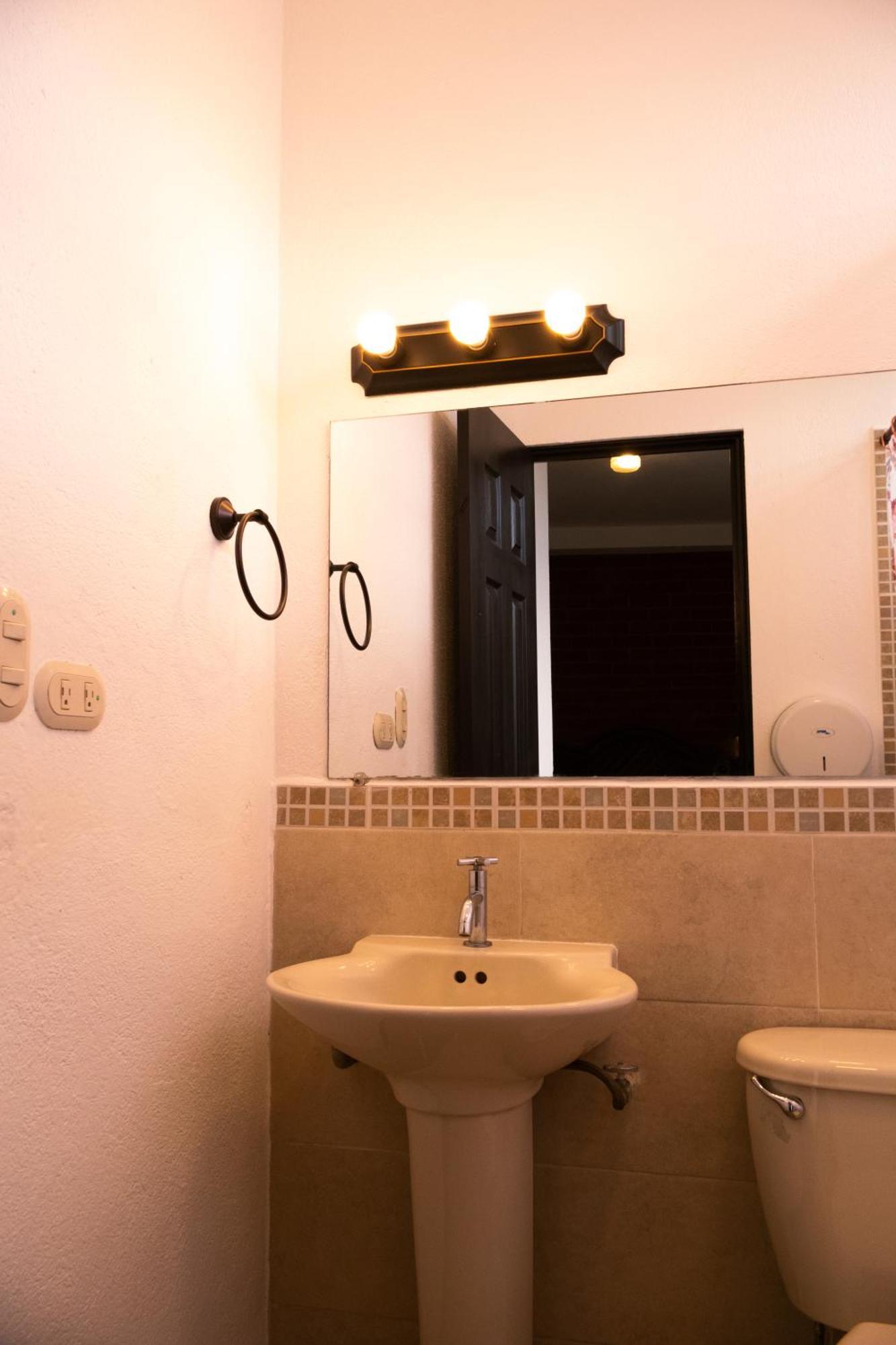 קצאלטננגו Lar Antiqua Hotel מראה חיצוני תמונה