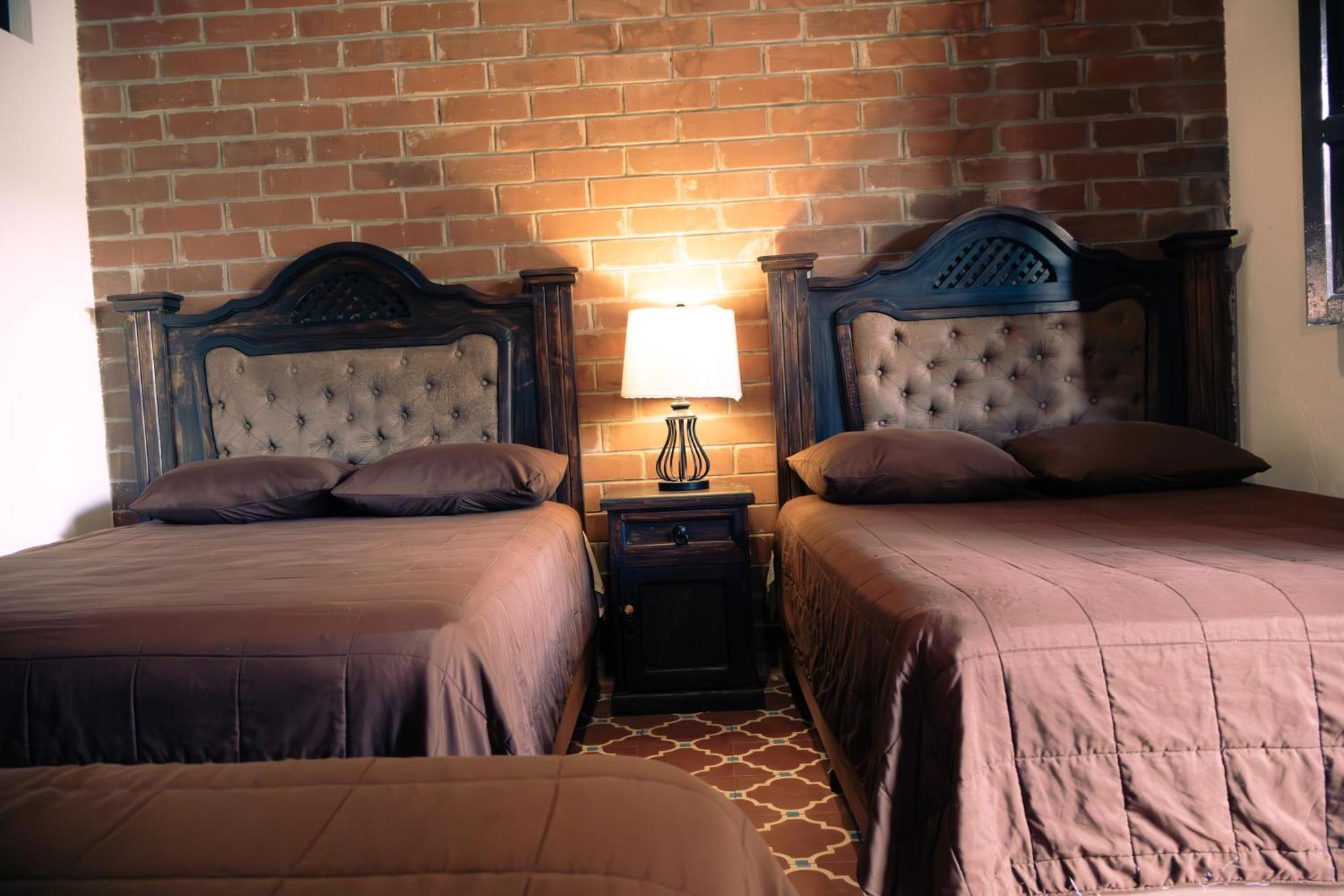 קצאלטננגו Lar Antiqua Hotel מראה חיצוני תמונה